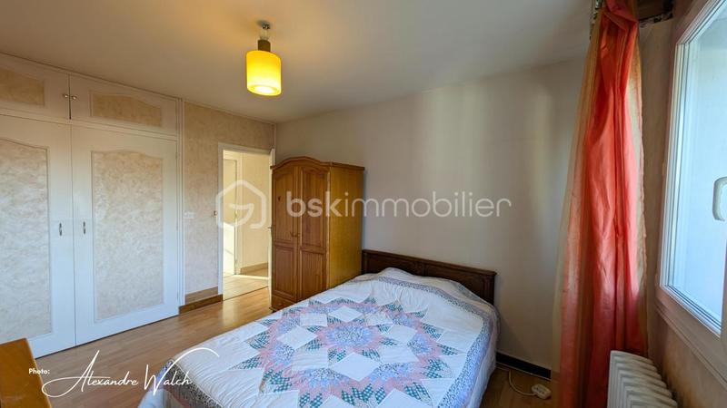 Maison jumelée - 138 m² - 7 pièces