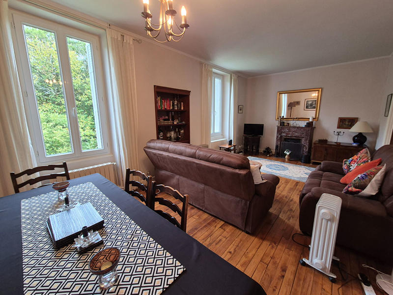 Maison - 85 m² - 6 pièces