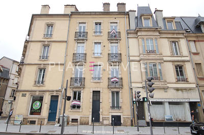 Immeuble - 19 pièces