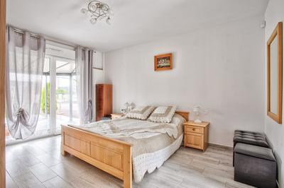 Villa - 193 m² - 9 pièces