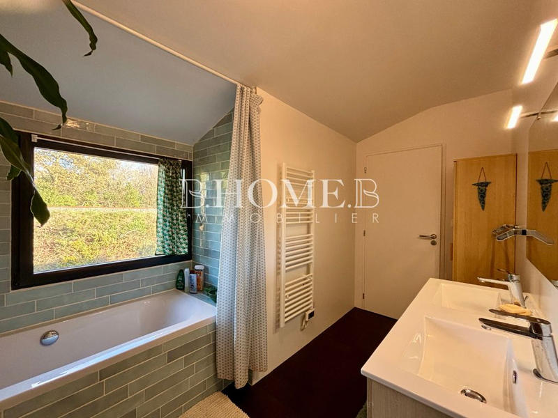 Maison - 105 m² - 6 pièces