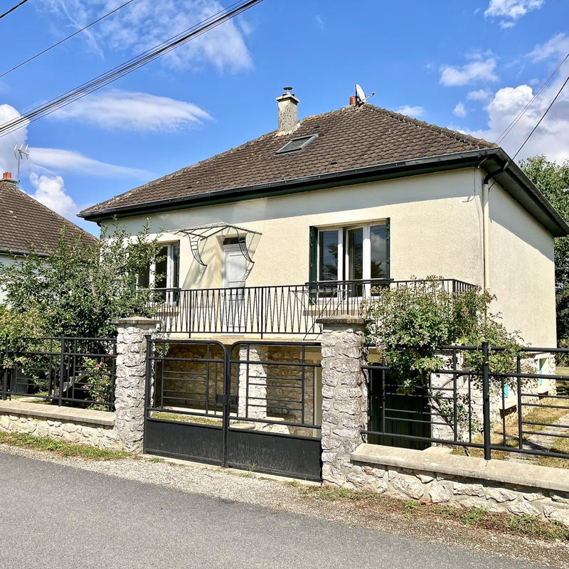 Maison - 90 m² - 4 pièces