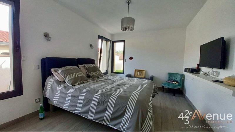 Maison - 208 m² - 7 pièces