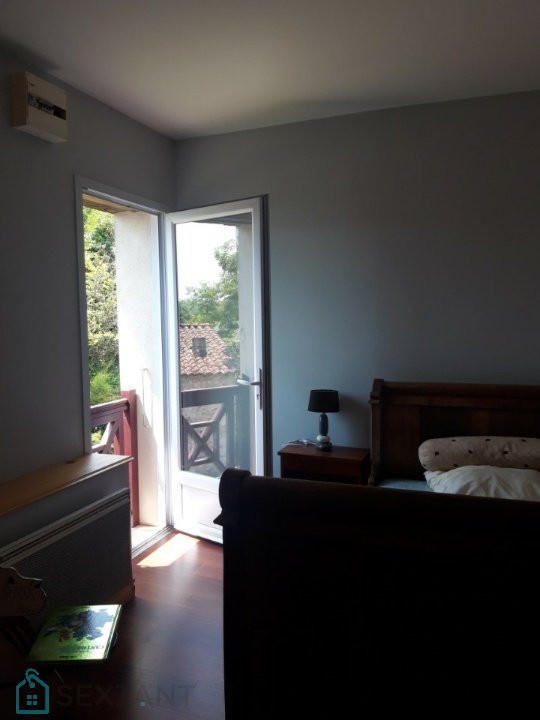 Maison - 300 m² - 7 pièces