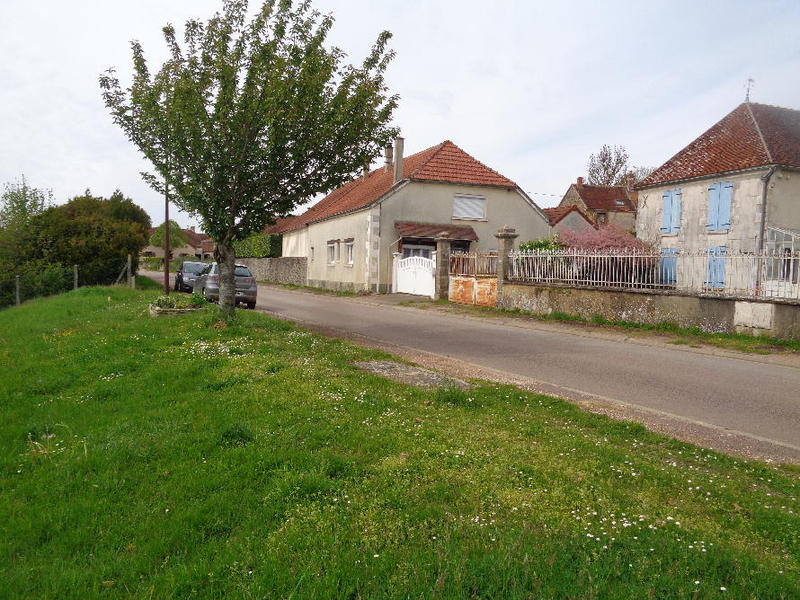 Terrain constructible - 1 000 m²