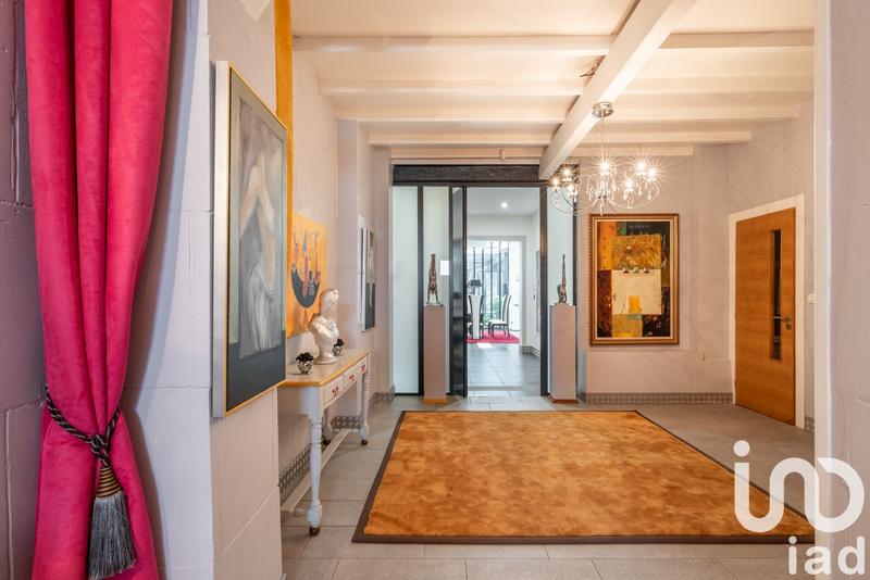 Appartement - 230 m² - 6 pièces