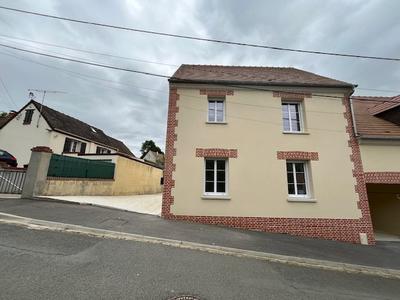 Maison - 108 m² - 4 pièces