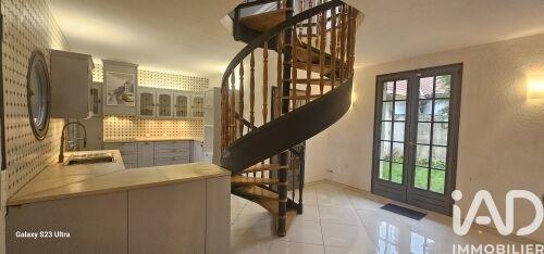 Maison - 141 m² - 6 pièces