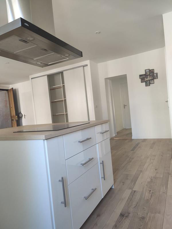 Appartement - 105 m² - 4 pièces