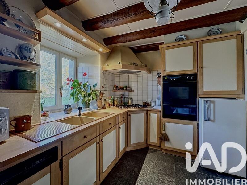 Maison - 270 m² - 11 pièces