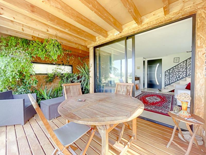 Maison - 92 m² - 4 pièces