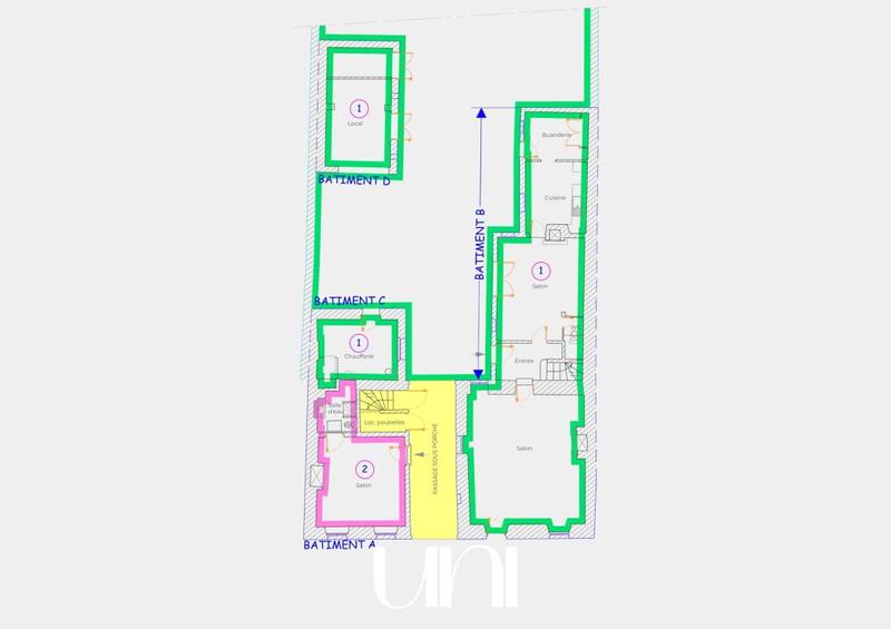 Maison - 275 m² - 13 pièces