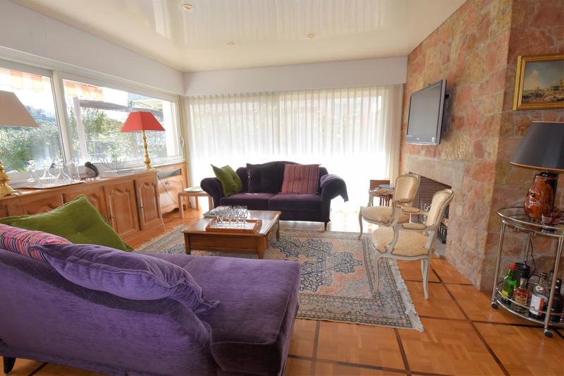 Maison - 306 m² - 8 pièces