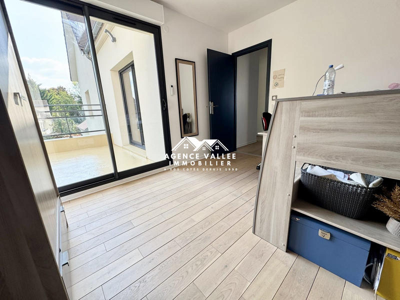 Maison - 280 m² - 8 pièces