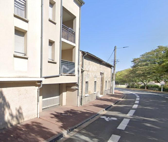 Parking / Garage - 10 m²