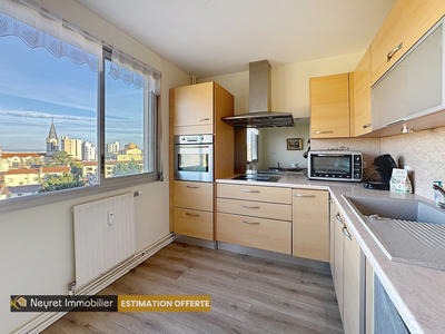 Appartement - 87 m² - 4 pièces