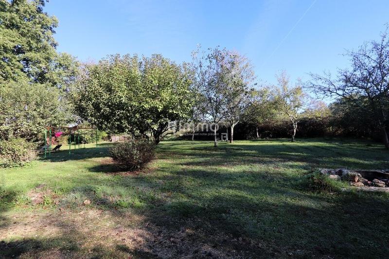 Maison - 184 m² - 7 pièces