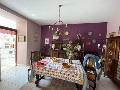 Maison - 348 m² - 10 pièces