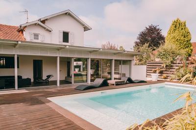 Villa - 239 m² - 7 pièces