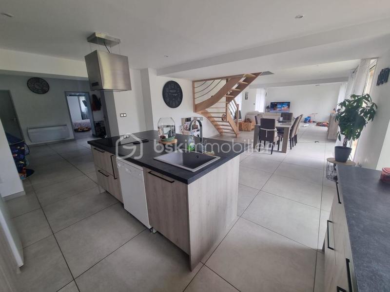 Maison - 133 m² - 5 pièces