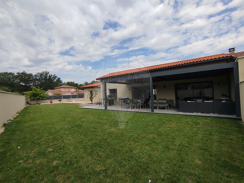 Maison - 178 m² - 6 pièces