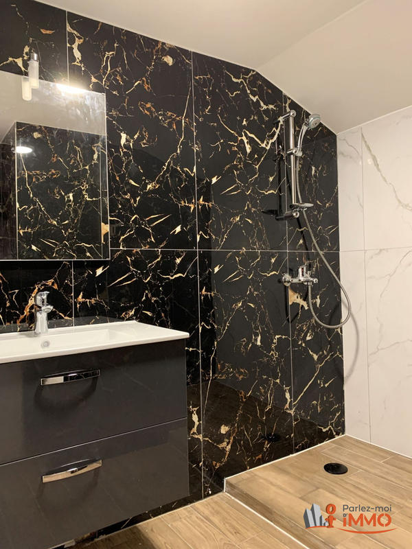 Appartement - 64 m² - 4 pièces