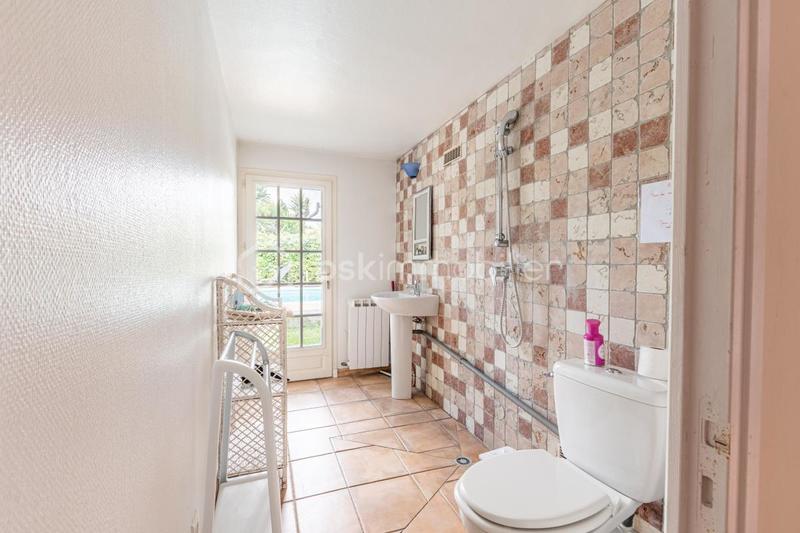 Maison - 259 m² - 9 pièces