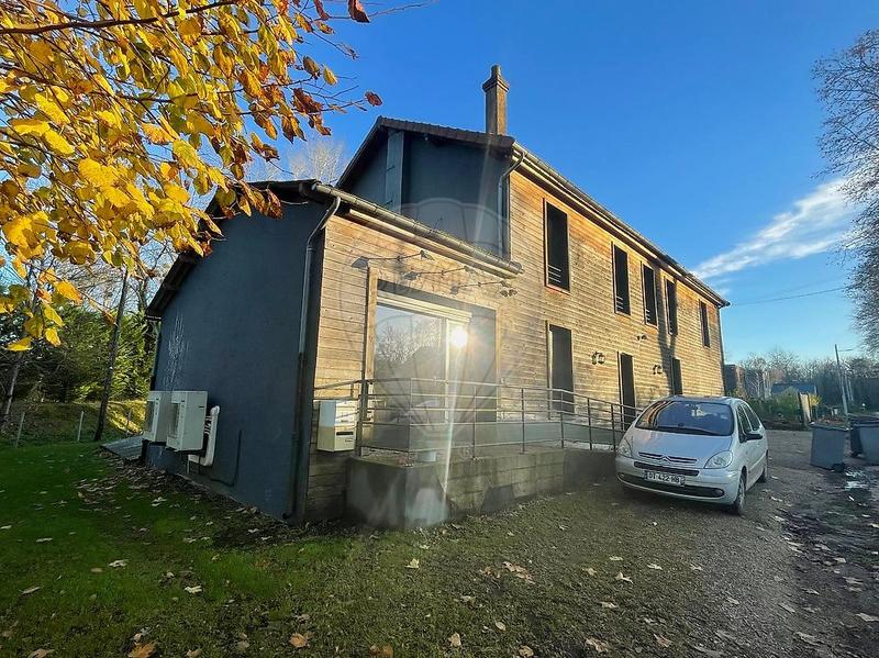 Local commercial - 437 m² - 10 pièces