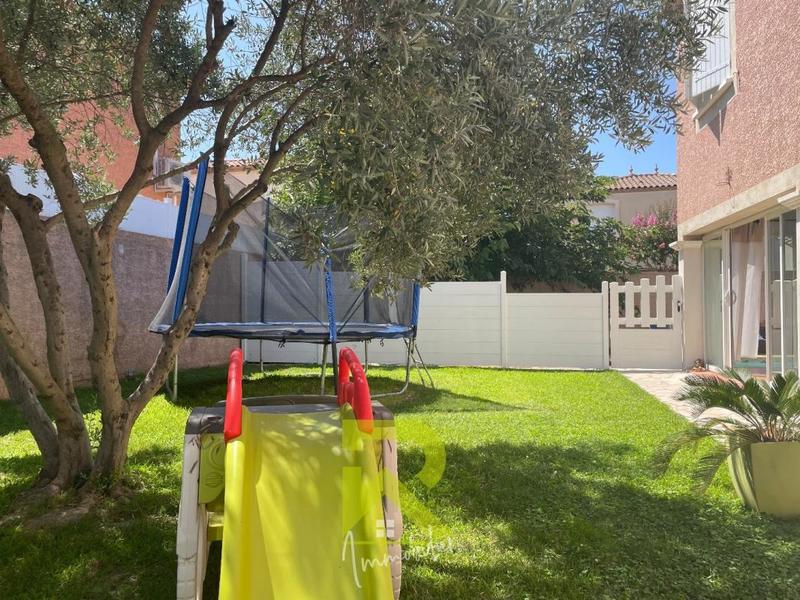 Propriété - 201 m² - 7 pièces