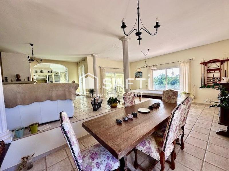 Maison - 186 m² - 5 pièces