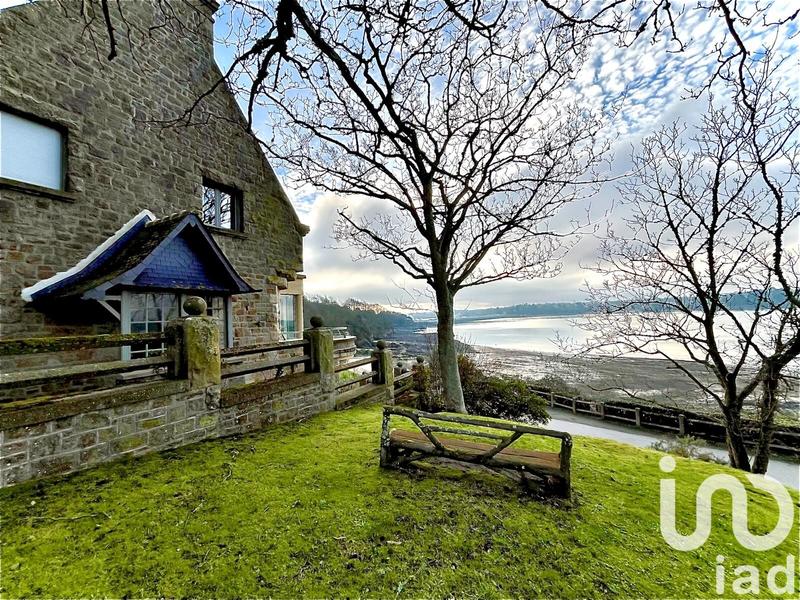 Maison - 360 m² - 13 pièces