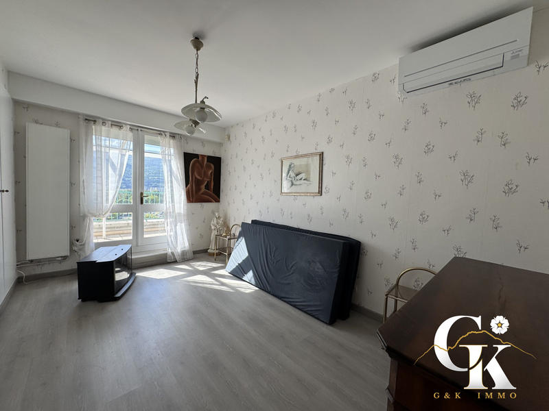 Appartement - 132 m² - 5 pièces