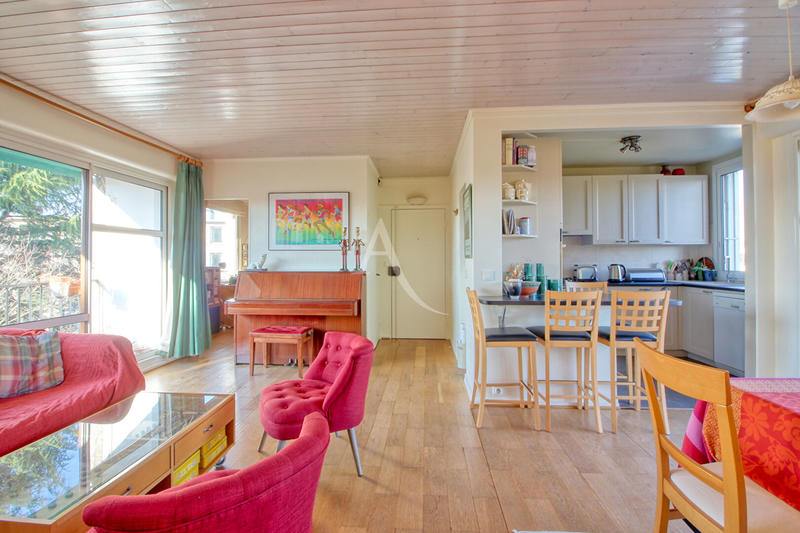 Appartement - 86 m² - 5 pièces