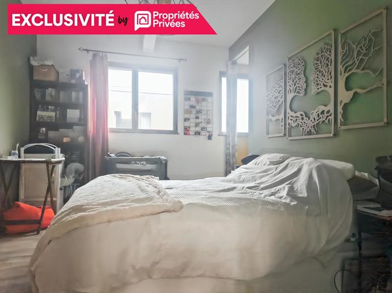 Loft - 108 m² - 5 pièces