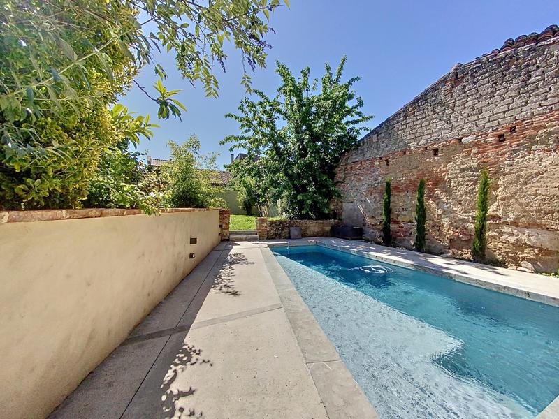 Maison - 263 m² - 7 pièces