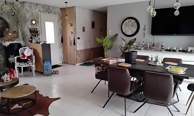 Maison - 140 m² - 6 pièces