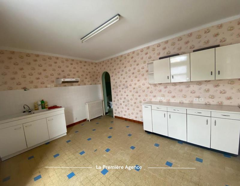 Maison - 203 m² - 8 pièces