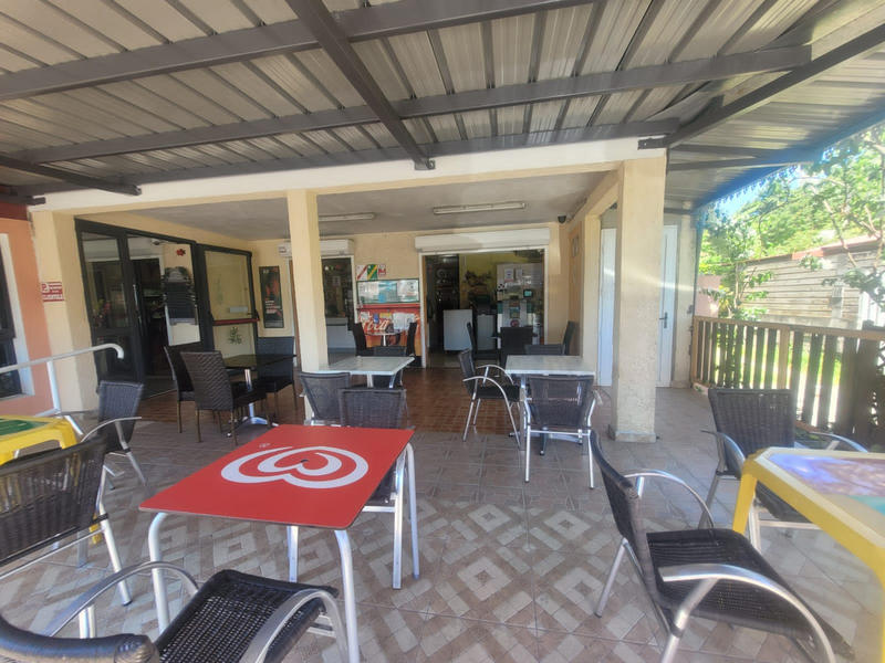 Local commercial - 255 m²