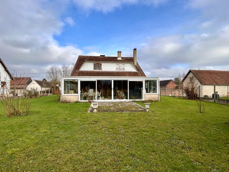 Maison - 111 m² - 6 pièces