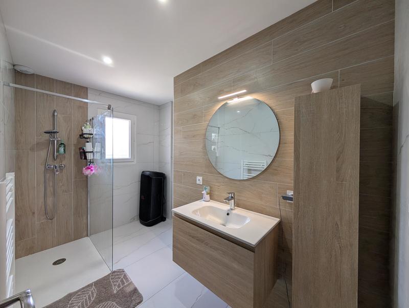 Maison contemporaine - 95 m² - 4 pièces