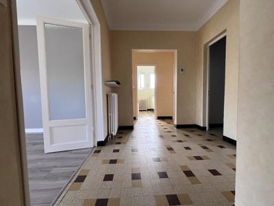 Villa - 127 m² - 6 pièces