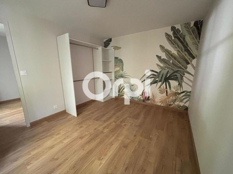 Maison - 161 m² - 8 pièces