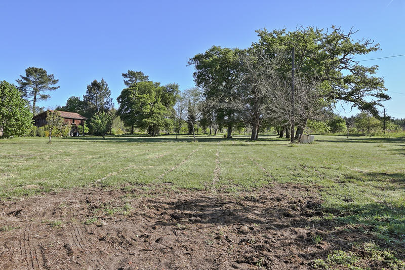 Propriété - 317 m² - 10 pièces