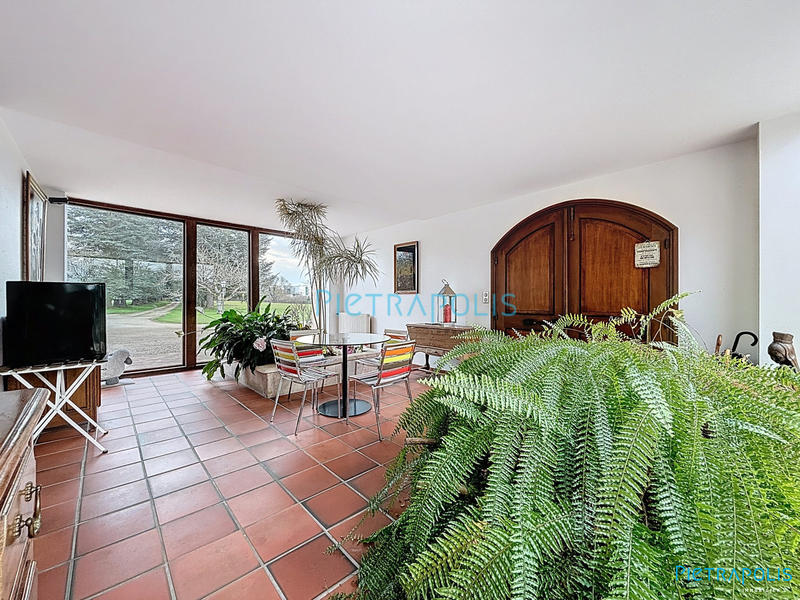 Maison ancienne - 350 m² - 13 pièces