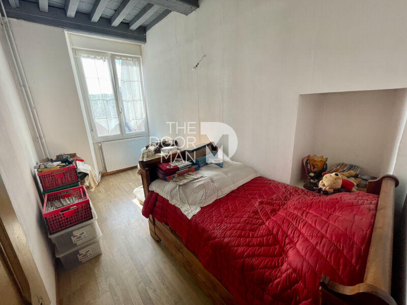 Maison - 198 m² - 6 pièces