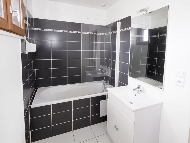 Maison - 98 m² - 6 pièces