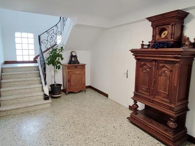 Maison - 198 m² - 6 pièces