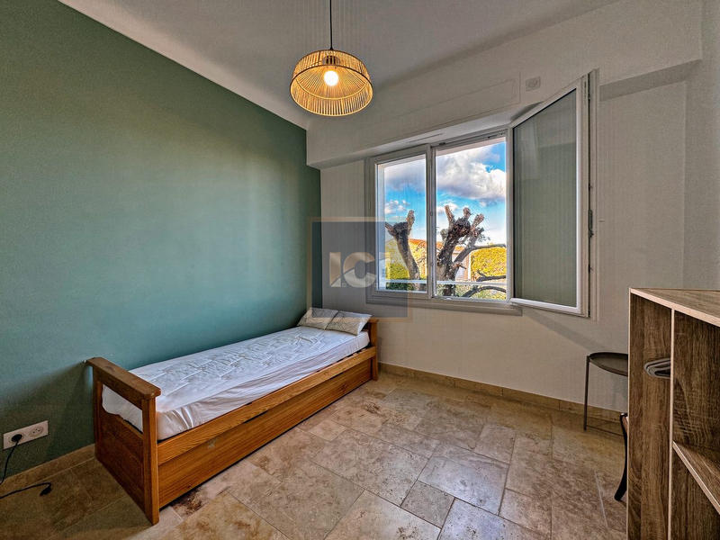 Maison - 167 m² - 7 pièces