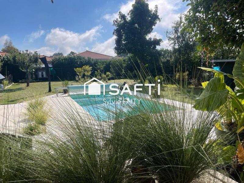 Maison - 185 m² - 6 pièces