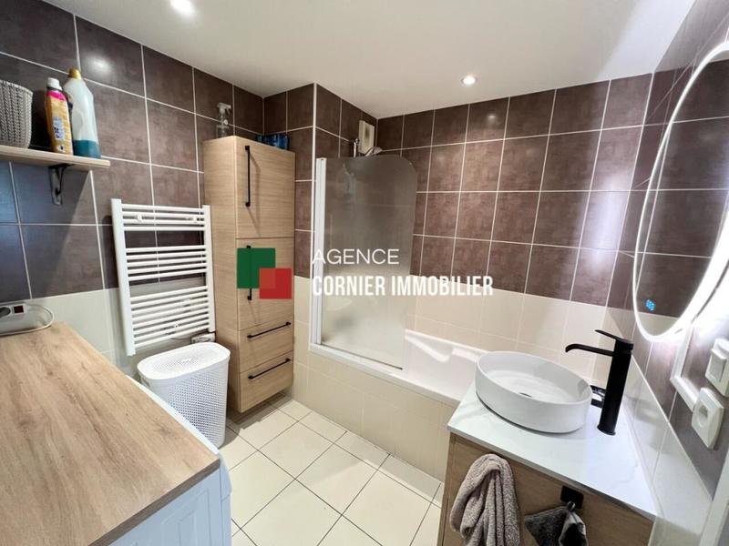 Appartement - 70 m² - 3 pièces